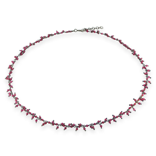 Zarte bewegliche Mini Granat Kette in der Länge 45 cm