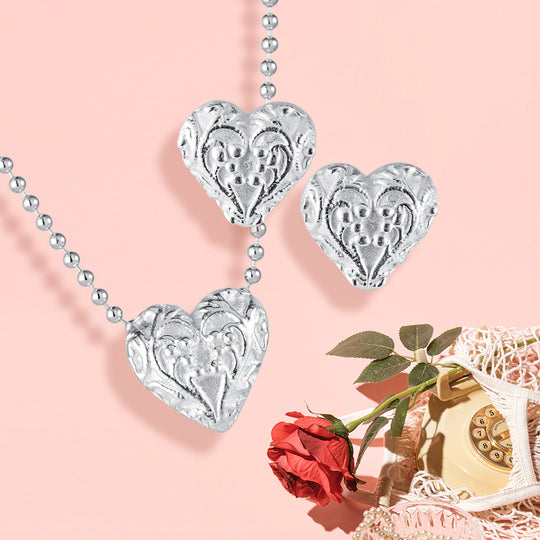 Arsen und Spitzenhäubchen Set 1 kleiner Herz Anhänger inklusive Kugelkette und passenden Herz Ohrstecker