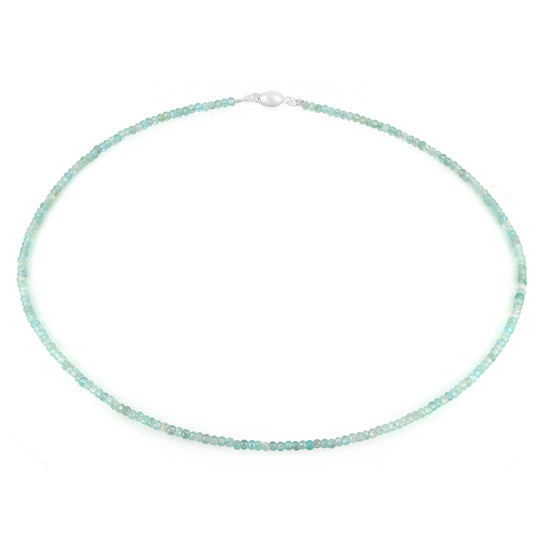 Facettierte Apatit Kette mit Tonnenschloss in der Länge 45 cm