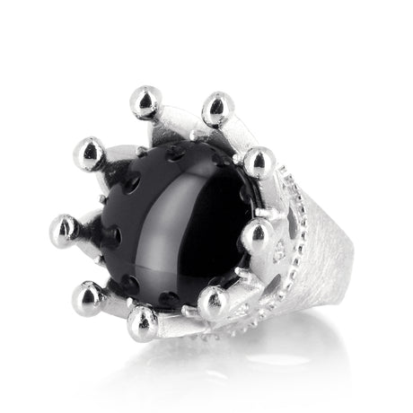 Schneewittchen großer Ring mit Onyx Cabochon in Kronenfassung