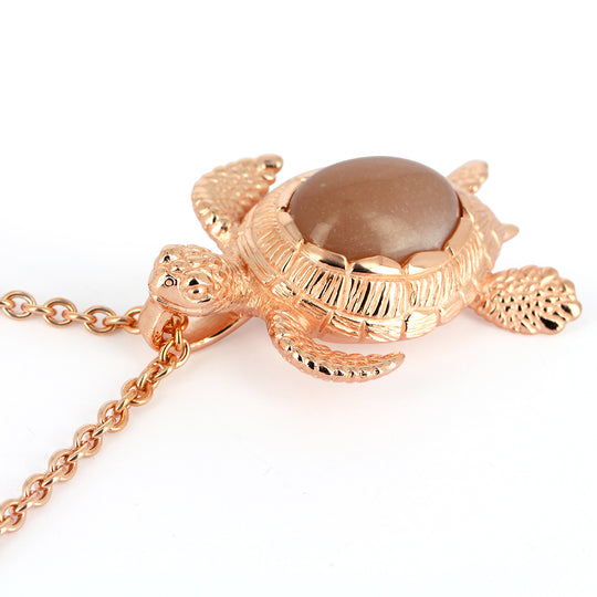 Big Turtle Tilly mit nudefarbigem Mondstein- EINZELSTÜCK