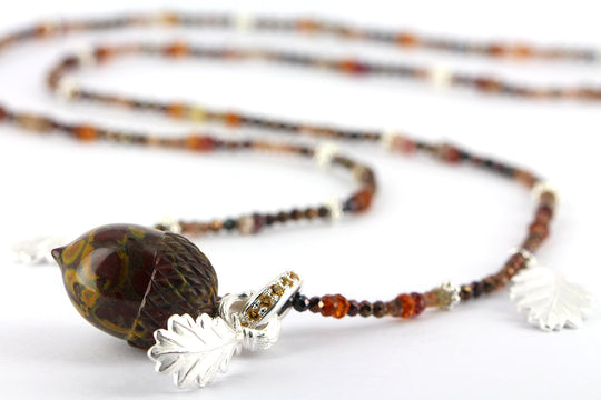Waldperlchen Waldruth Eichel aus Ocean Jaspis inklusive Klappöse mit Citrinpavée und Kette in der Länge 80 cm-EINZELSTÜCK