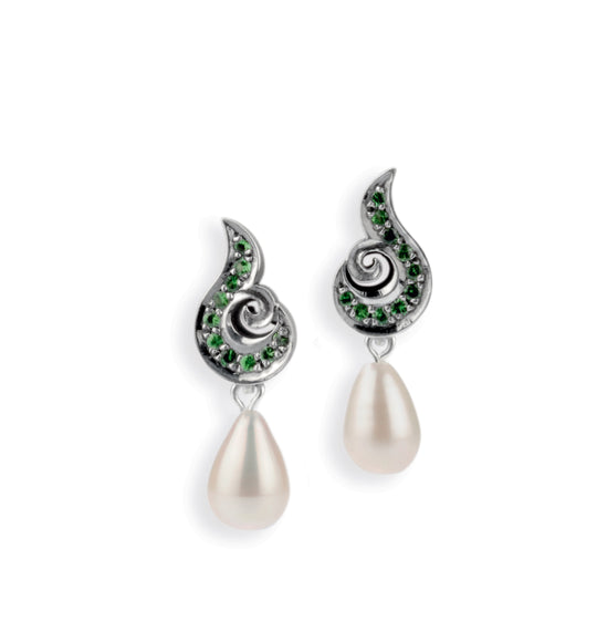 Little Secret Ohrstecker mit Tsavoritpavée und Süßwasserperle