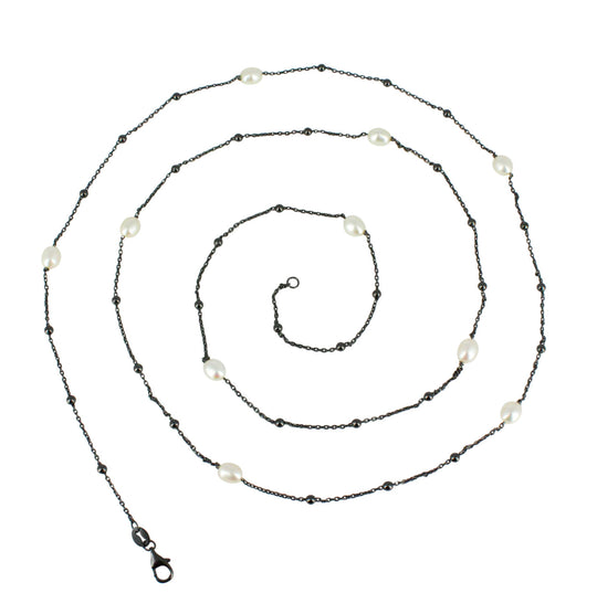 Feine Ankerkette mit Süßwasserperlen und Silberkugeln mit Karabiner in der Länge 95 cm