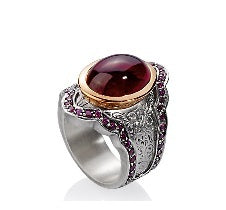 Little Secret großer Ring mit Granat Cabochon und Rhodolithpavée