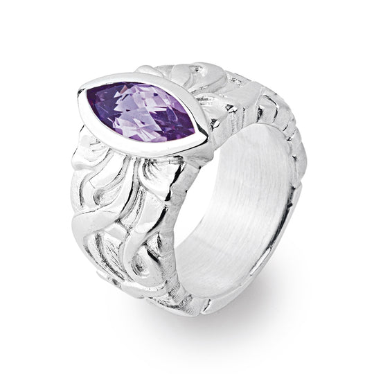 La Belle Epoque mittlerer Bandring mit Jugendstilornament und Amethystnavette