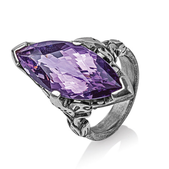 La Belle Epoque großer Ring mit Amethystnavette
