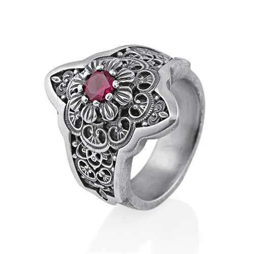 Queen Lisbeth mittlerer Ornament Ring mit Rhodolith