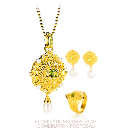 Queen Lisbeth große Ornament Clipohrstecker mit Peridot und Süßwasserperle