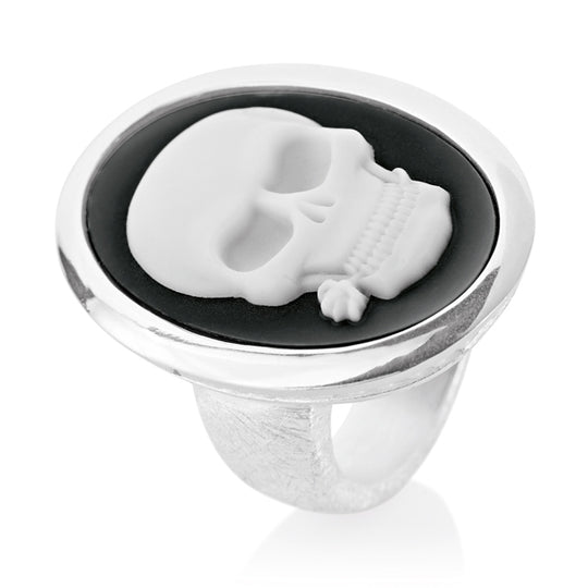 Alles ist Eins großer Ring mit Totenkopf Achatgemme