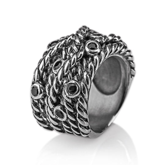 Heimathafen großer Bandring in Taustruktur mit Onyx