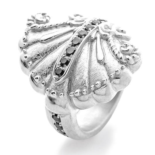 Strandgut großer Muschel Ring mit Onyxpavée