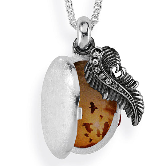 La Luna Medaillon Anhänger mit Feder und weißem Saphirpavée zum Aufklappen