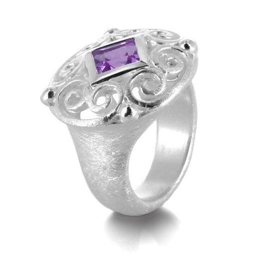 Mary Stuart großer Ring mit Amethyst