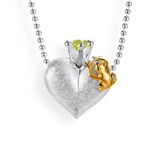 Froschkönig kleiner Herz Anhänger mit Frosch und facettiertem Peridot
