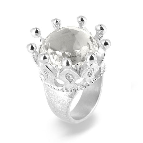 Schneewittchen großer Ring mit facettiertem Bergkristall Cabochon in Kronenfassung