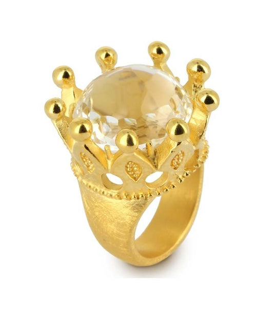 Schneewittchen großer Ring mit facettiertem Bergkristall Cabochon in Kronenfassung