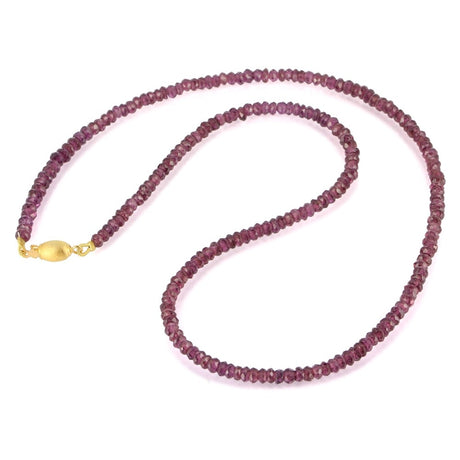 Facettierte Granat Kette mit Tonnenschloss in der Länge 45 cm