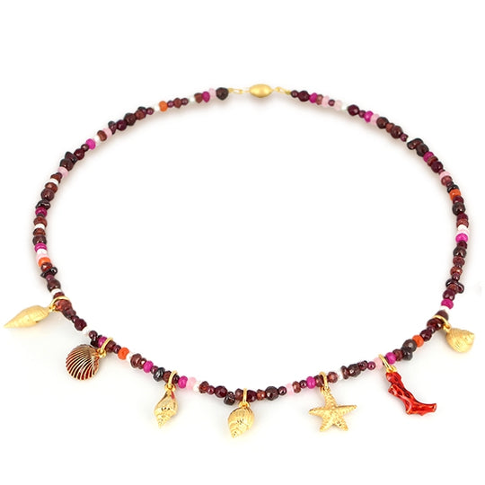 Neptuns Garden 1 reihiges MIX Collier aus Rhodolith Granat Carneol und Rosenquarz mit Muscheln und Tonnenschloss in der Länge 45 cm