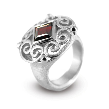 Mary Stuart großer Ring mit Granat